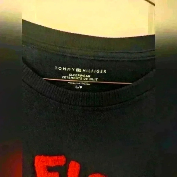 Tommy Hilfiger Lounge Set - Size Small great condition - Picture 3 of 6